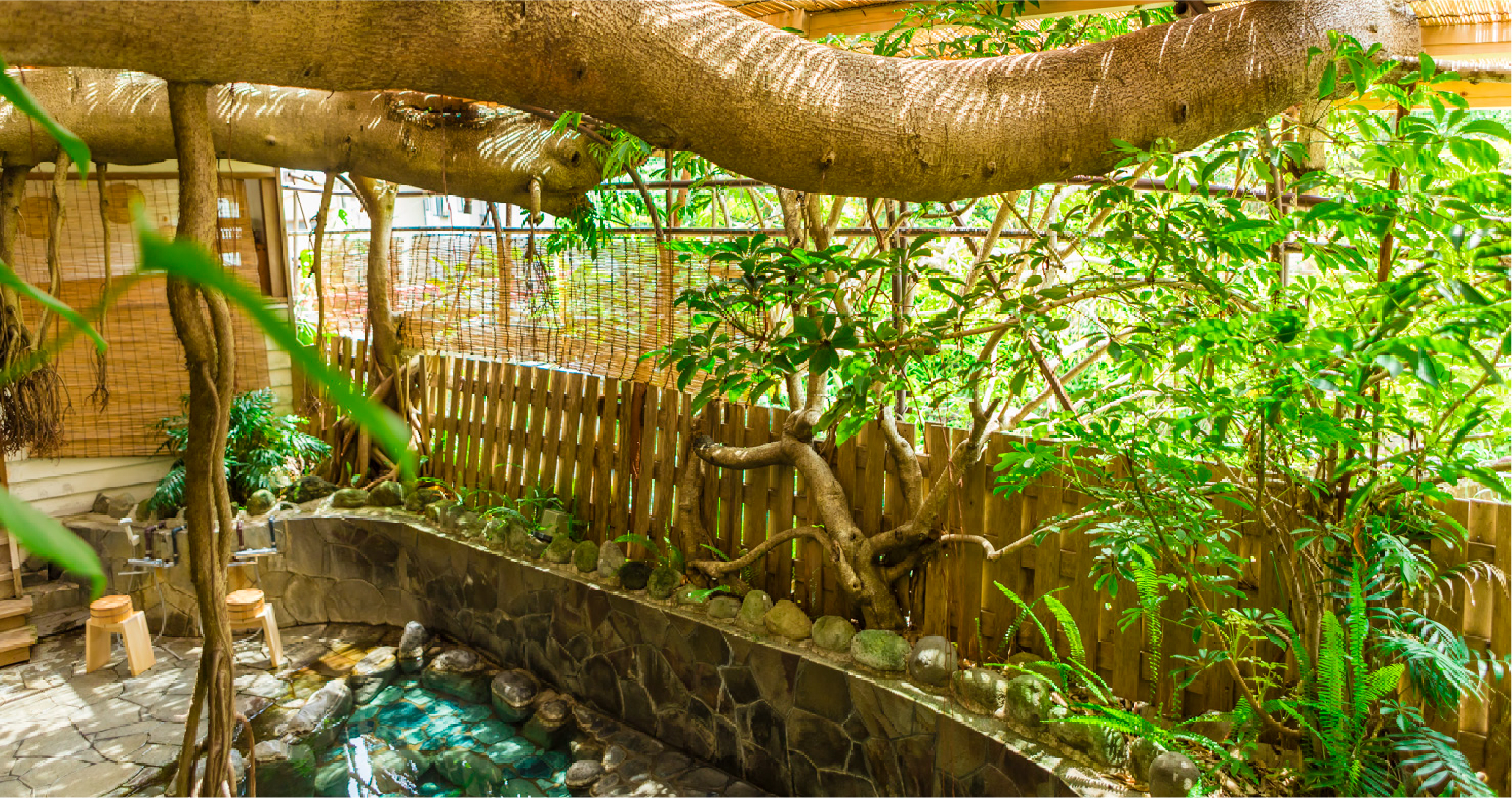 貸切露天風呂「南国野天風呂」